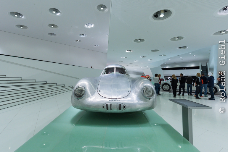 Porsche_Museum_20141122_047
