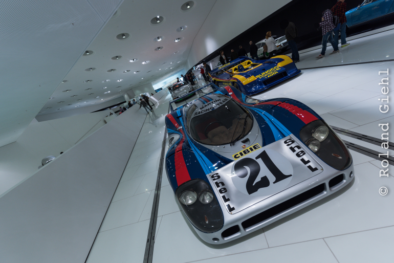 Porsche_Museum_20141122_032