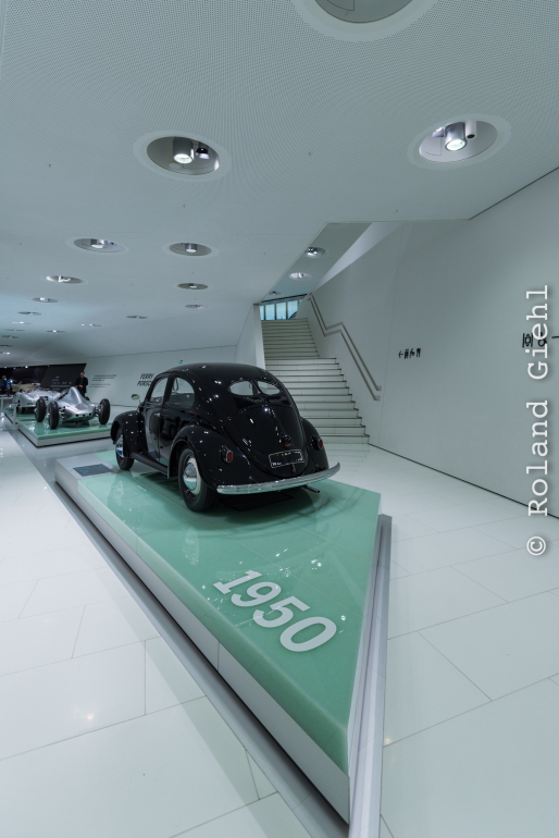 Porsche_Museum_20141122_046